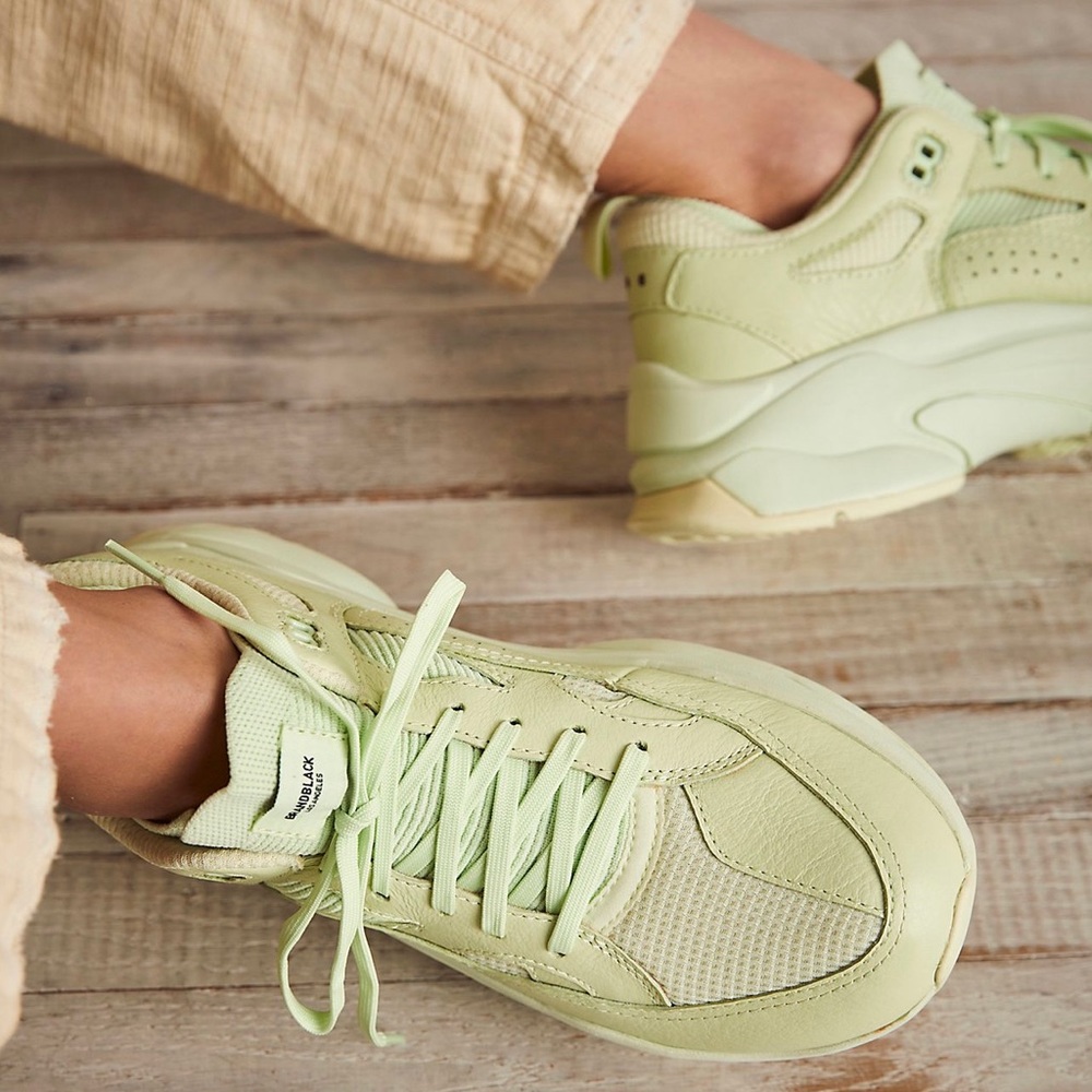 Brandblack Saga 130 Sneakers in Lime